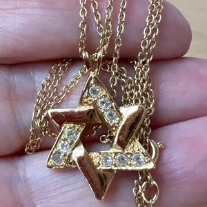 VINTAGE MAGEN DAVID JEWISH STAR OF DAVID PENDANT CHAIN NECKLACE CZ GOLD TONE